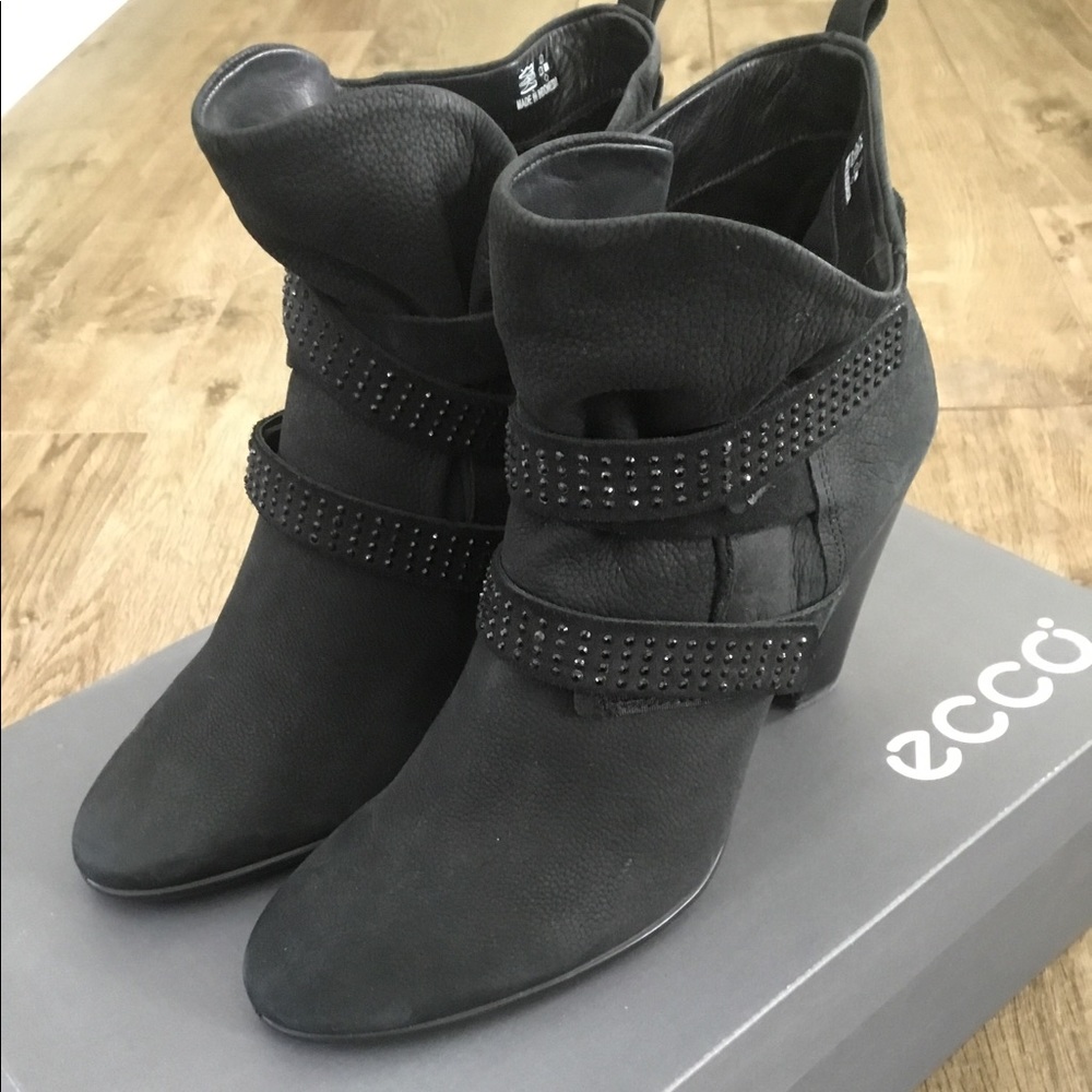 Ecco Ankle Black Suede Ankle Boots